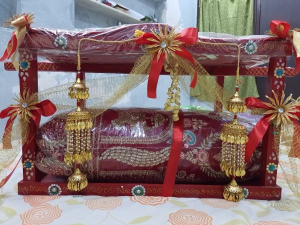 Zupppy Art & Craft Wooden Doli Bridal Baes Packing