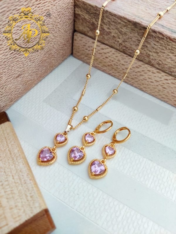 Zupppy Accessories Classic Design of Pendant & Earrings Online | Zupppy