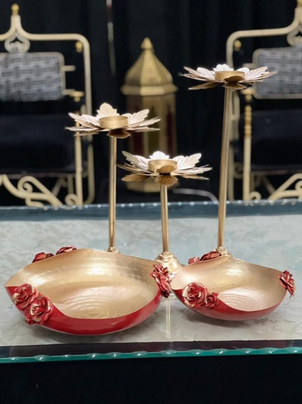 Zupppy Diyas & Candles Combo of 5 pieces Standing lotus