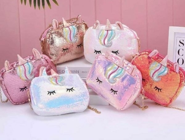 Zupppy Gifts Unicorn sequin slings