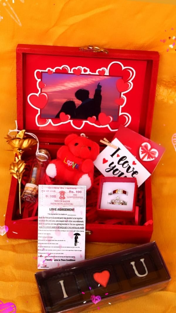 Zupppy Customized Gifts Love Box for valentine