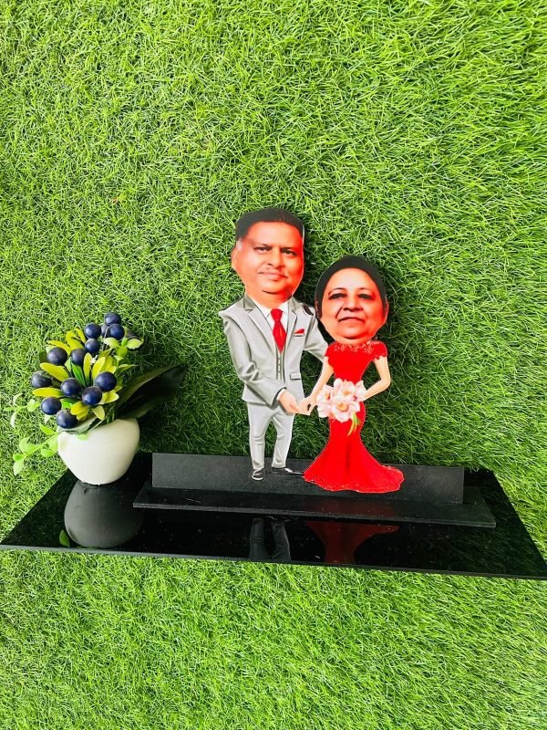 Zupppy Gifts Trending Caricature Stand in India | Zupppy |