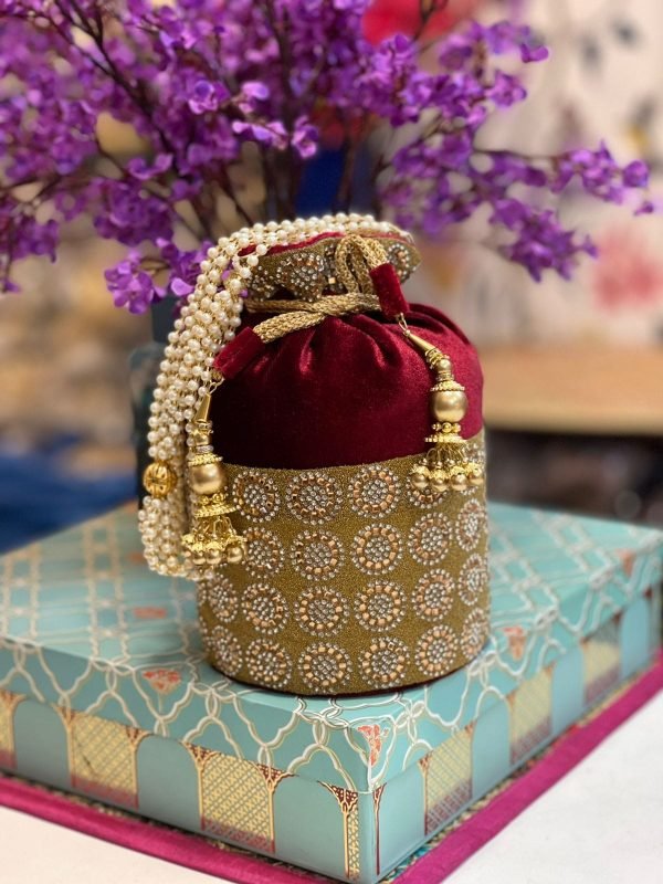 Zupppy Gifts Designer Velvet Potlis Online in India