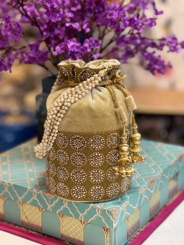 Zupppy Gifts Designer Velvet Potlis Online in India