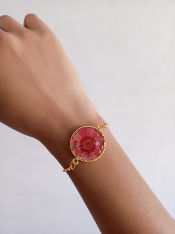 Zupppy Jewellery Resin floral bracelet