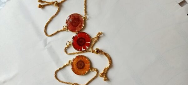 Zupppy Jewellery Resin floral bracelet