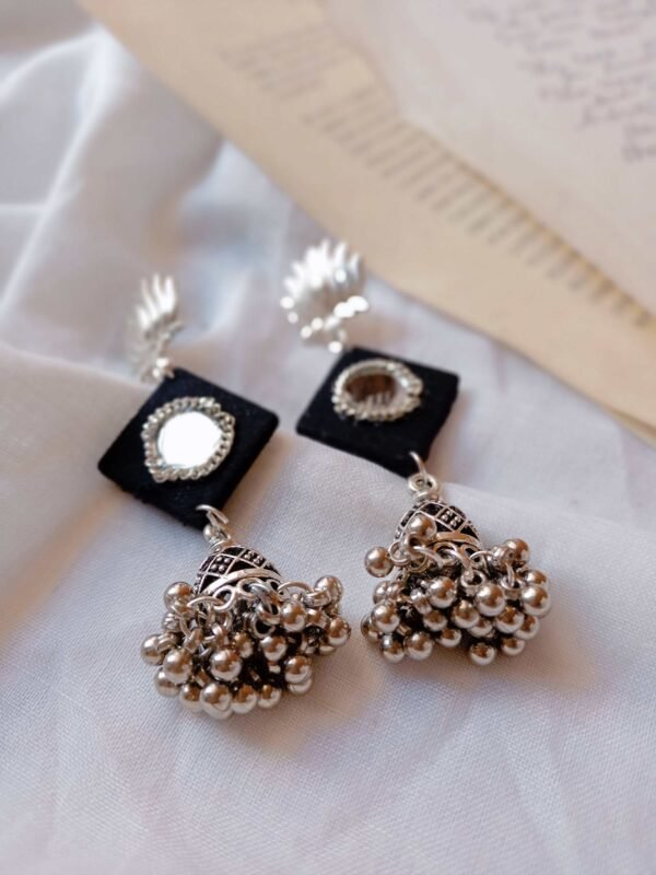 Zupppy Jewellery Rainvas Black and silver mirror everyday earrings