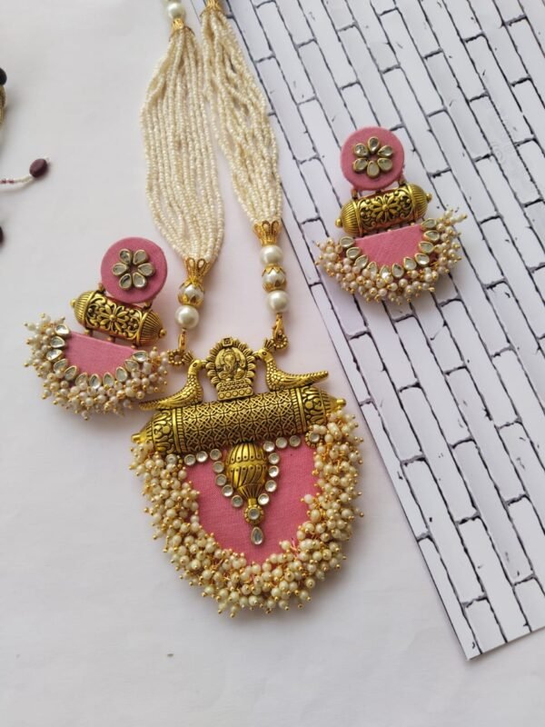 Zupppy Jewellery Rainvas Baby pink and golden necklace and earrings fabric set