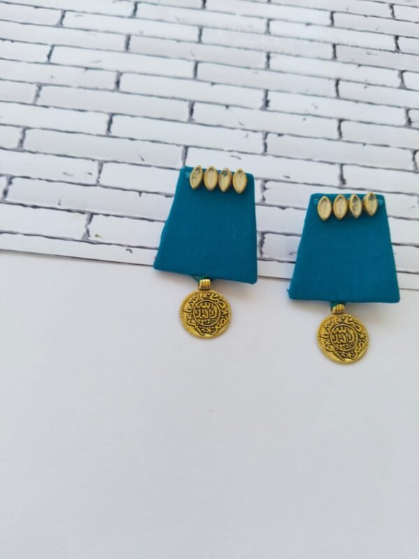 Zupppy Jewellery Kundan simple golden coin studs earrings blue