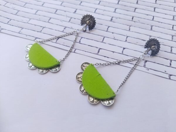 Zupppy Jewellery Peacock green and silver chain long earrings