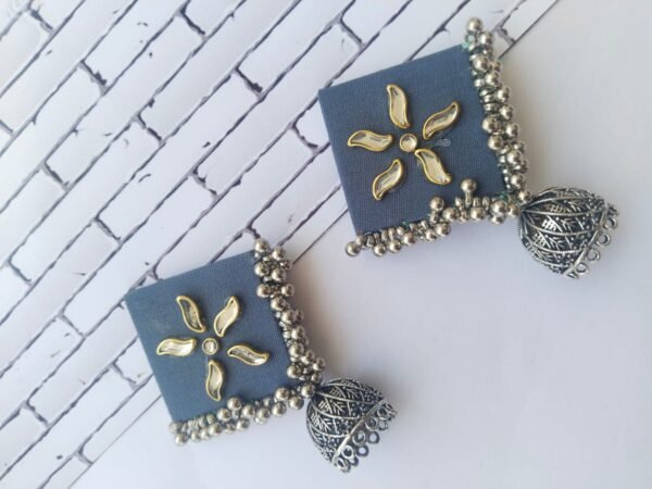 Zupppy Jewellery Dusky blue and kundan jhumka earrings