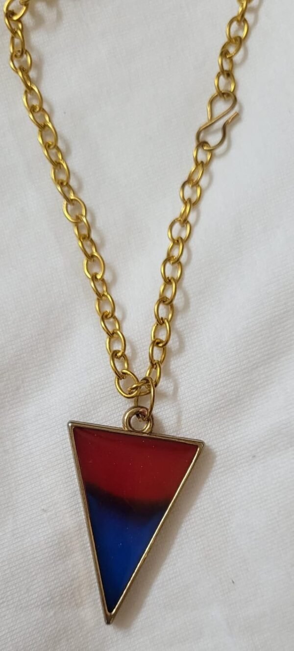 Zupppy Customized Gifts Red Blue Triangle Resin Locket