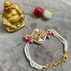 Zupppy Accessories Kundan Pearl Bracelet – Elegant Fusion of Tradition and Grace