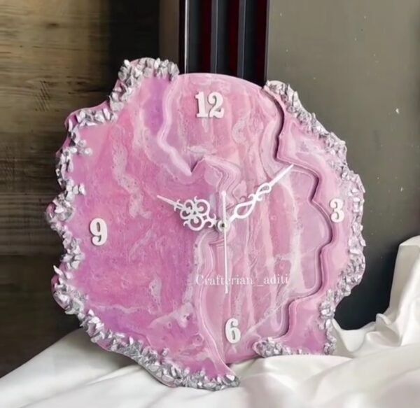 Zupppy clock Handmade Resin Geode Wall Clock – 14-Inch Geode Design in Lavender