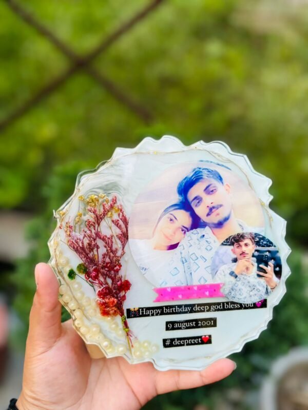 Zupppy Customized Gifts LED Resin Photo Frame