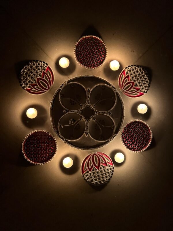 Zupppy Diyas & Candles Lippan Art Rangoli Set – Customizable Circular Wall Décor with Mirror Work for Festive Celebrations