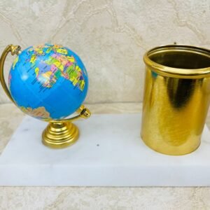 Zupppy Gifts Globe With Pen Stand